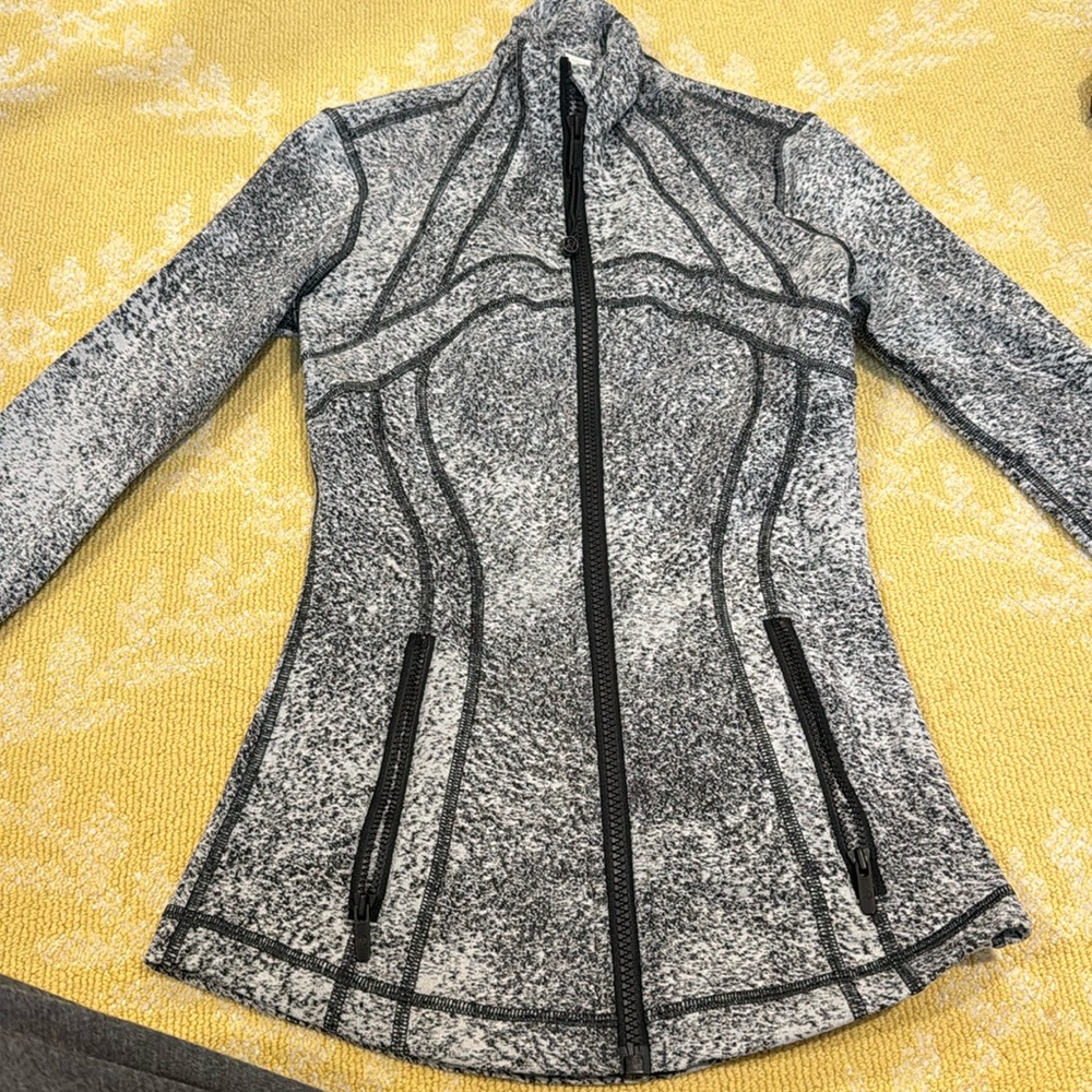 Lululemon zip up